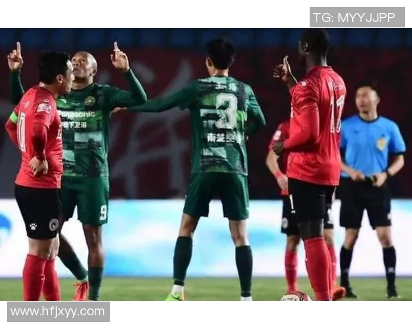 2018年绿城与黄海激战回顾双方精彩表现与赛季影响分析